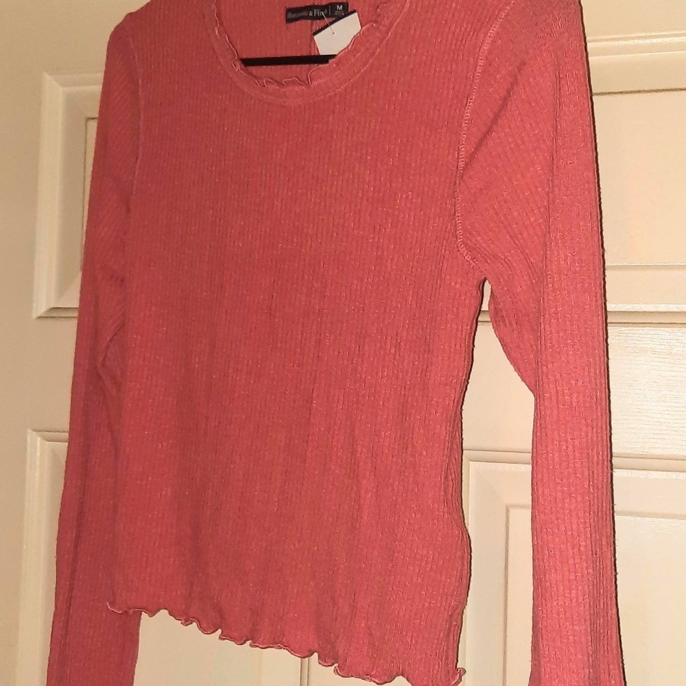 Abercrombie coral/dark peach top